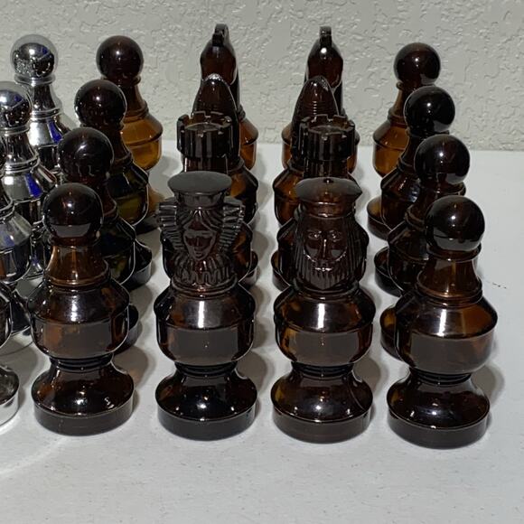 VTG Avon Mens After Shave Hair Products Chess Pieces Full Set 32 Piece Complete - Picture 2 of 9